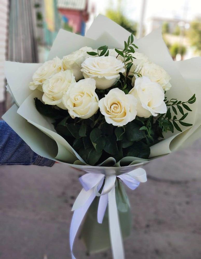 Букет Белые розы Проуд в Воздвиженке Приморский край