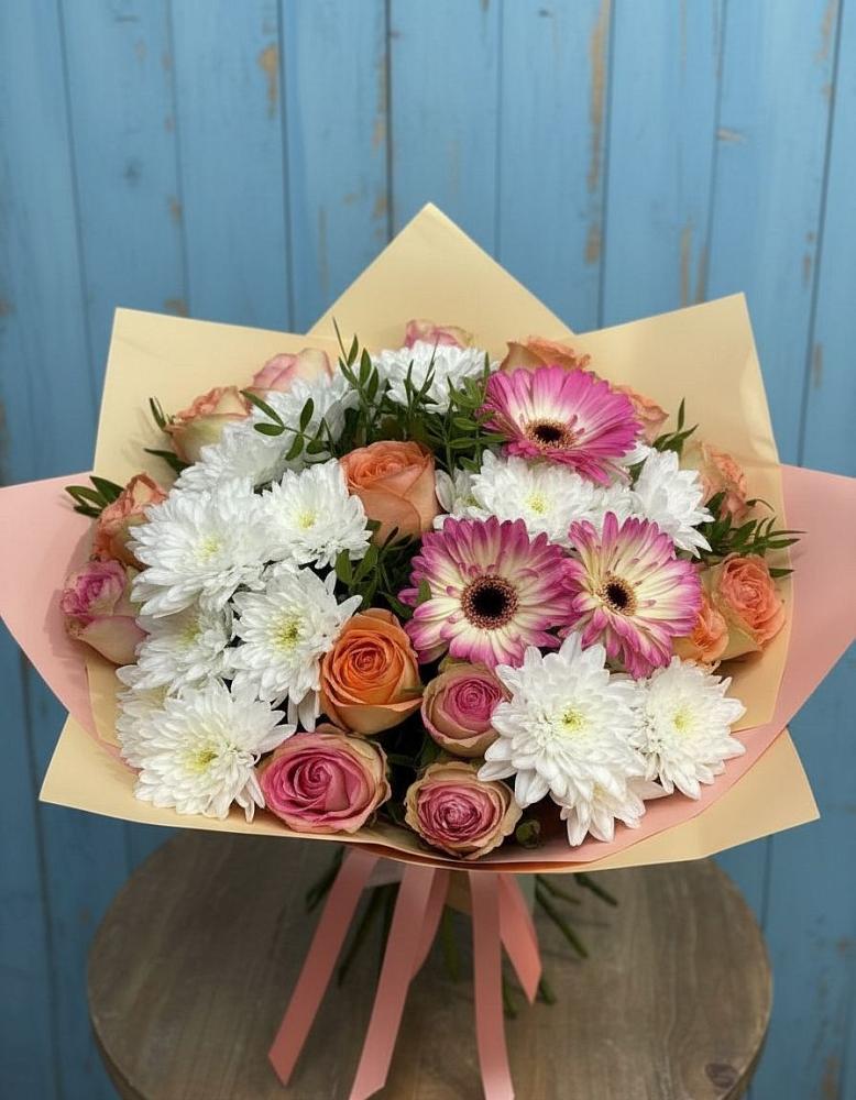 Букет цветов из: Розы, Герберы и Хризантемы в Воздвиженке Приморский край