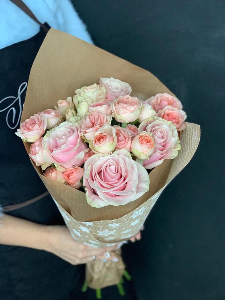 Букет цветов из: Хризантемы и Розы в Воздвиженке Приморский край