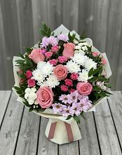 Букет цветов из:  Альстромерии, Гвоздики, Розы и Хризантемы в Воздвиженке Приморский край