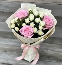Букет цветов из:  Розы в Воздвиженке Приморский край