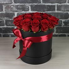 Цветочная композиция из Розы в шляпной коробке в Воздвиженке Приморский край