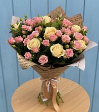 Букет цветов из:  Розы в Воздвиженке Приморский край