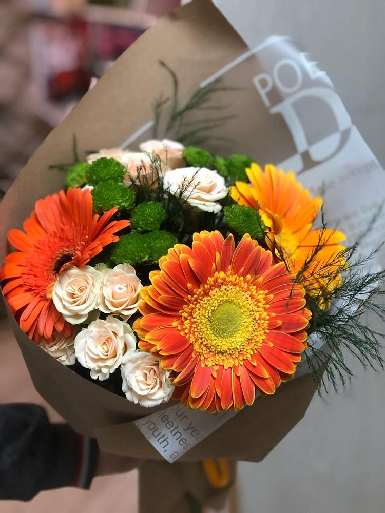 Букет цветов из: Герберы, Хризантемы и Розы в Воздвиженке Приморский край