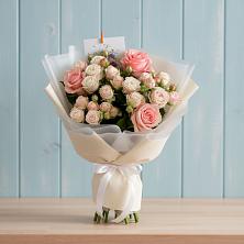 Букет цветов из:  Розы в Воздвиженке Приморский край