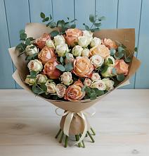 Букет цветов из:  Альстромерии и Розы в Воздвиженке Приморский край