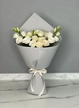 Букет цветов из:  Розы и Лизиантусы в Воздвиженке Приморский край